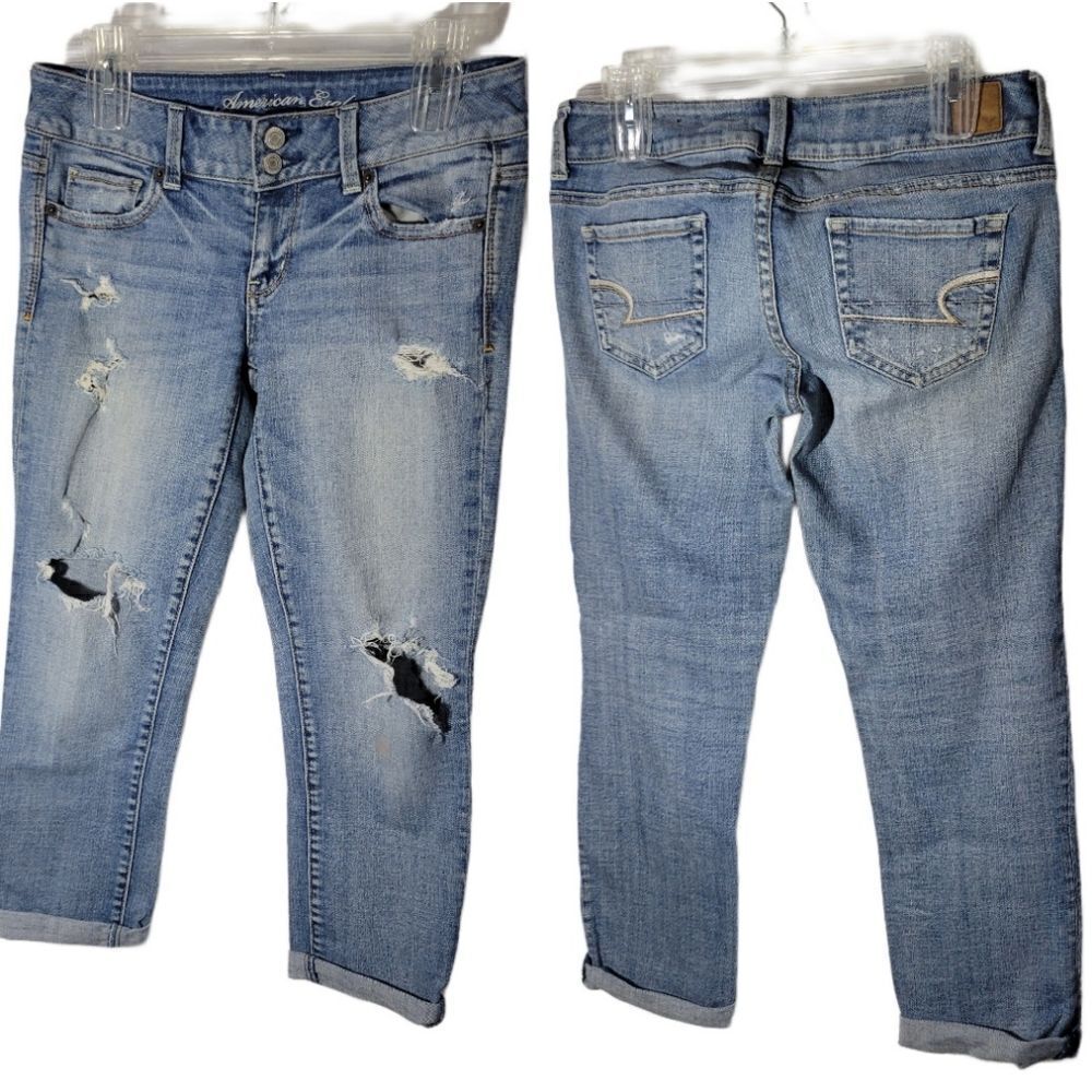 American eagle artist crop jeans Distressed Jeans Sz 4